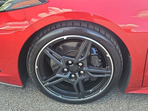 Used 2021 Chevrolet Corvette Stingray Preferred Cpe w/ Z51 Performance Package RWD image 6