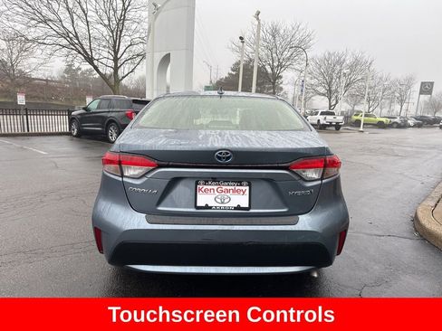 Used 2022 Toyota Corolla LE image 5