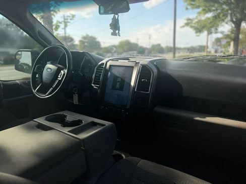 Used 2016 Ford F150 XLT AWD/4WD image 12