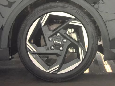 Used 2025 Kia K4 EX FWD image 9