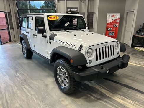 Used 2017 Jeep Wrangler Unlimited Rubicon w/ Connectivity Group AWD/4WD image 1