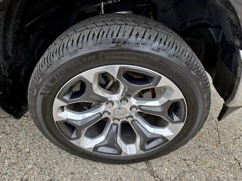Used 2019 RAM 1500 Limited AWD/4WD image 37