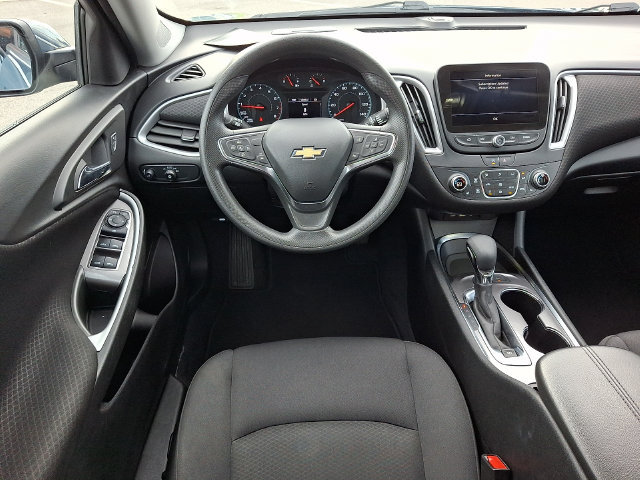 Used 2025 Chevrolet Malibu LT FWD image 11