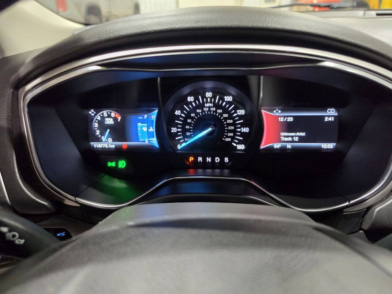 Used 2016 Ford Fusion SE FWD image 33