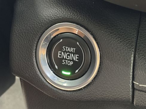 Used 2022 Buick Envision Preferred FWD image 28