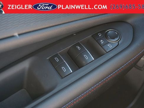 Used 2024 Chevrolet Blazer EV RS AWD/4WD image 31