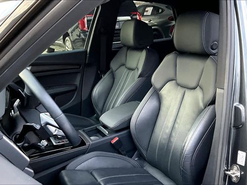 Certified 2022 Audi Q5 2.0T Prestige w/ Prestige Package image 8