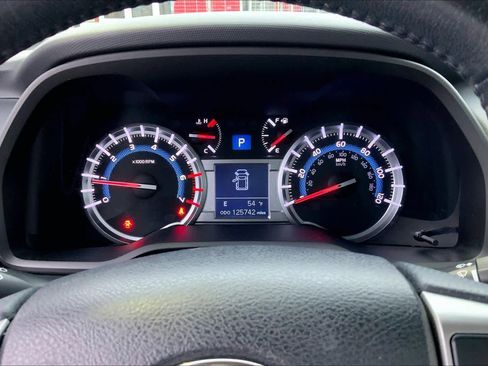 Used 2016 Toyota 4Runner Limited image 25