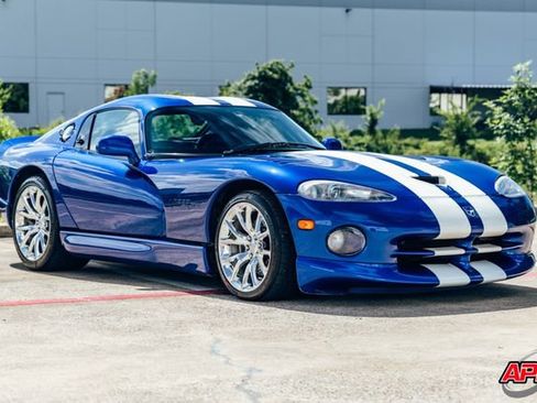Used 1996 Dodge Viper GTS RWD image 6