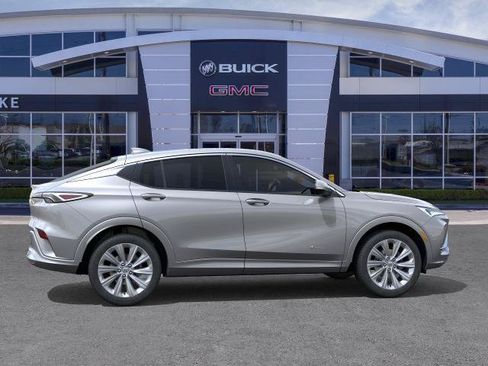 New 2026 Buick Envista Avenir FWD image 5