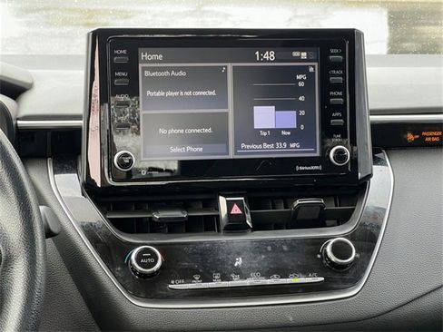 Certified 2022 Toyota Corolla LE image 18