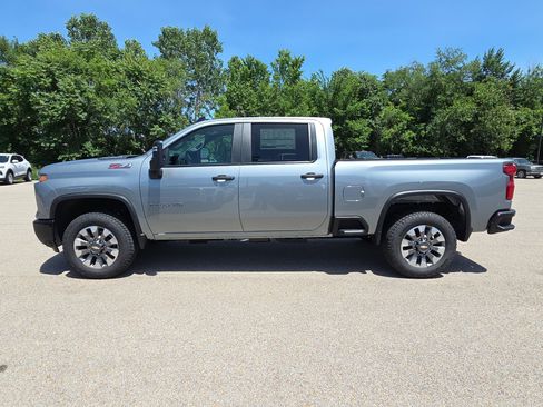 New 2026 Chevrolet Silverado 2500 Custom w/ Custom Value Package AWD/4WD image 5