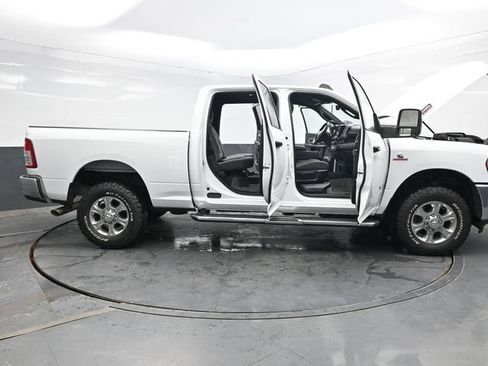 Used 2024 RAM 2500 Big Horn AWD/4WD image 49