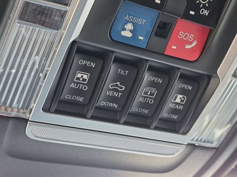 Used 2019 RAM 1500 Laramie AWD/4WD image 20