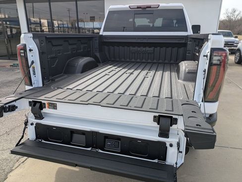 New 2026 GMC Sierra 2500 AT4X AWD/4WD image 28