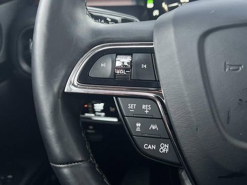 Used 2023 Lincoln Nautilus Reserve w/ Equipment Group 201A image 28