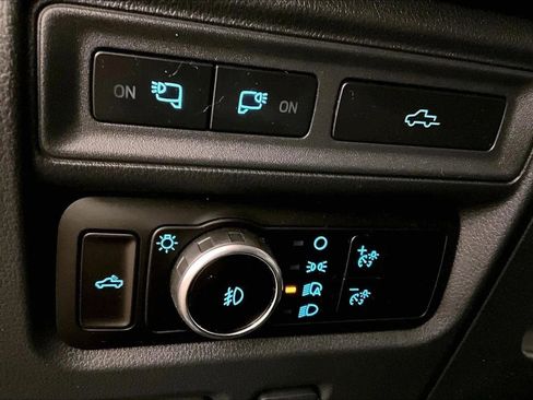 Certified 2023 Ford F150 Lariat w/ Equipment Group 502A High image 30