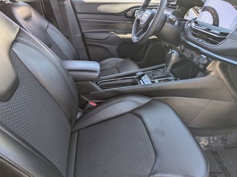 Used 2022 Jeep Compass Altitude image 9