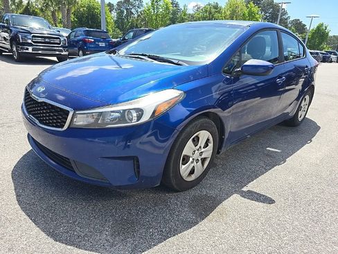 Used 2018 Kia Forte LX image 3