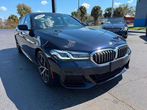 Used 2023 BMW 530i xDrive image 3