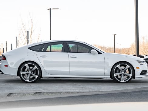 Used 2018 Audi S7 Prestige w/ Driver Assistance Package image 3