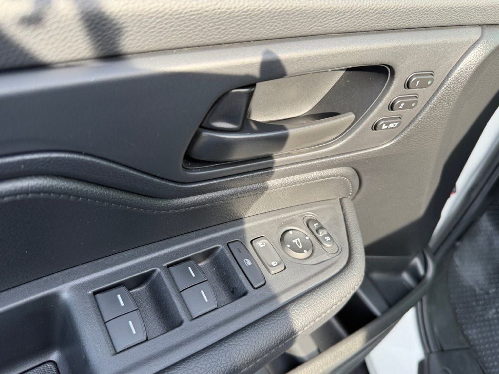 Used 2025 Honda Odyssey EX-L image 21