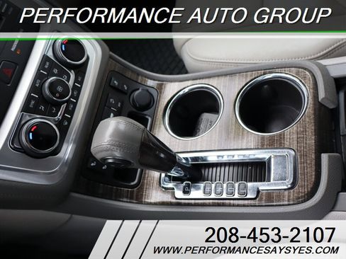 Used 2013 GMC Acadia SLT image 23