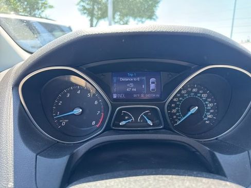 Used 2012 Ford Focus SE FWD image 13