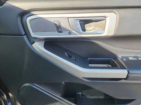 Certified 2023 Ford Explorer Limited AWD/4WD image 37