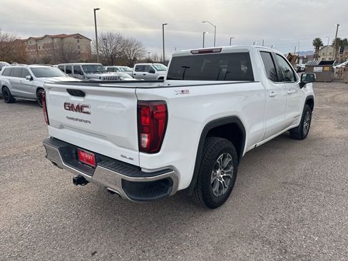 Used 2023 GMC Sierra 1500 SLE w/ X31 Off-Road Package image 5