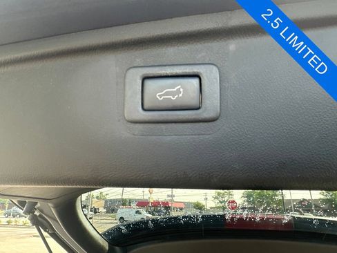 Used 2019 Subaru Outback 2.5i Limited AWD/4WD image 32