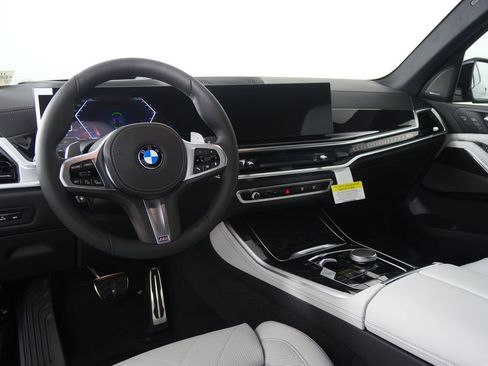 Used 2026 BMW X5 sDrive40i w/ M Sport Package RWD image 18