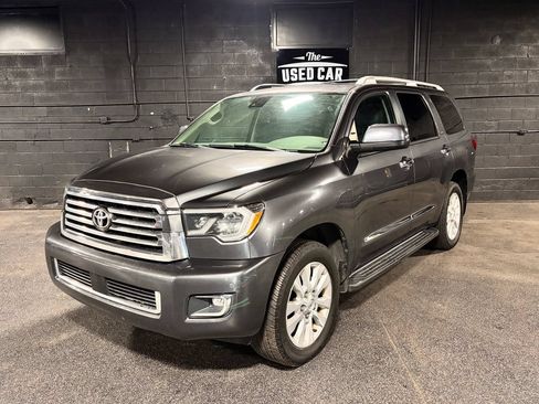 Used 2018 Toyota Sequoia Platinum AWD/4WD image 1