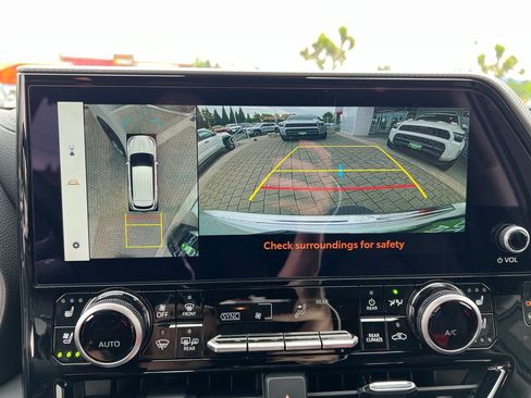 New 2026 Toyota Highlander Platinum AWD/4WD image 15
