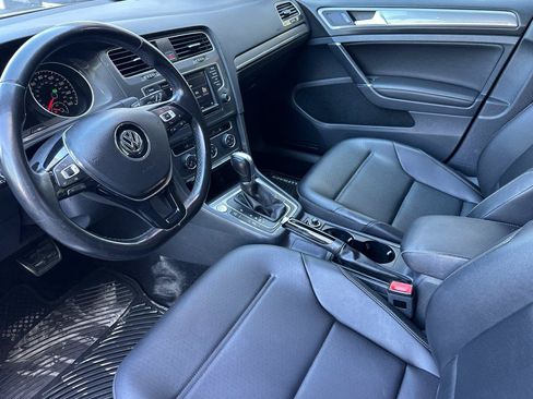 Used 2017 Volkswagen Golf Alltrack AWD/4WD image 10