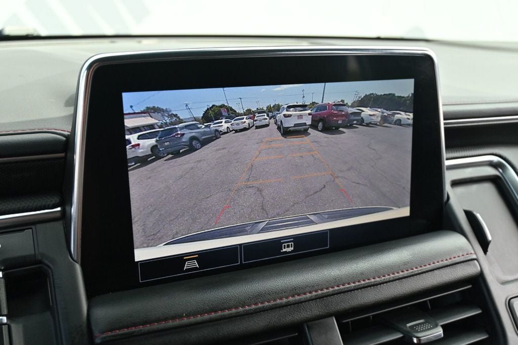 Used 2021 Chevrolet Suburban RST RWD image 11