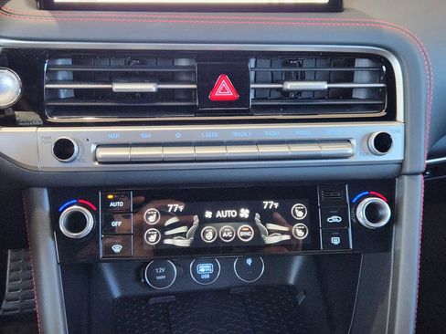 Used 2025 Genesis G70 3.3T Advanced w/ Sport Prestige Package image 18