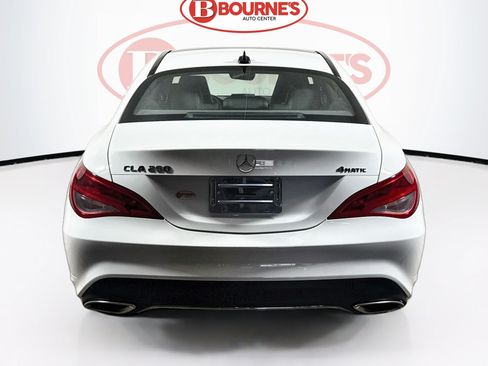 Used 2018 Mercedes-Benz CLA 250 4MATIC image 9