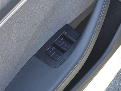 Used 2025 Tesla Model 3 Long Range RWD image 25