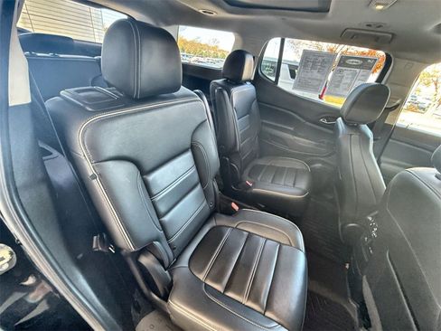 Certified 2023 GMC Acadia Denali w/ Denali Ultimate Package image 26