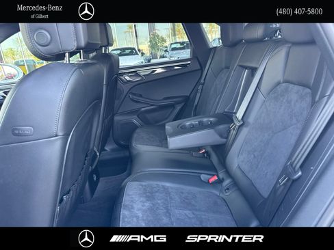 Used 2021 Porsche Macan AWD/4WD image 18