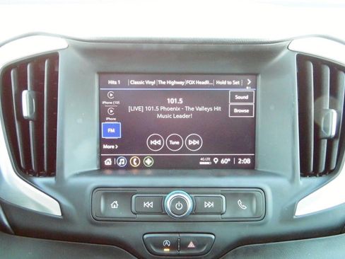 Used 2022 GMC Terrain SLE w/ Driver Convenience Package image 17