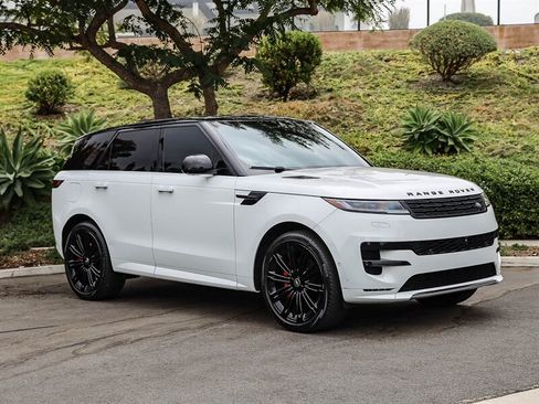 Used 2024 Land Rover Range Rover Sport Dynamic SE AWD/4WD image 7