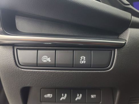 Used 2025 MAZDA MAZDA3 s image 26