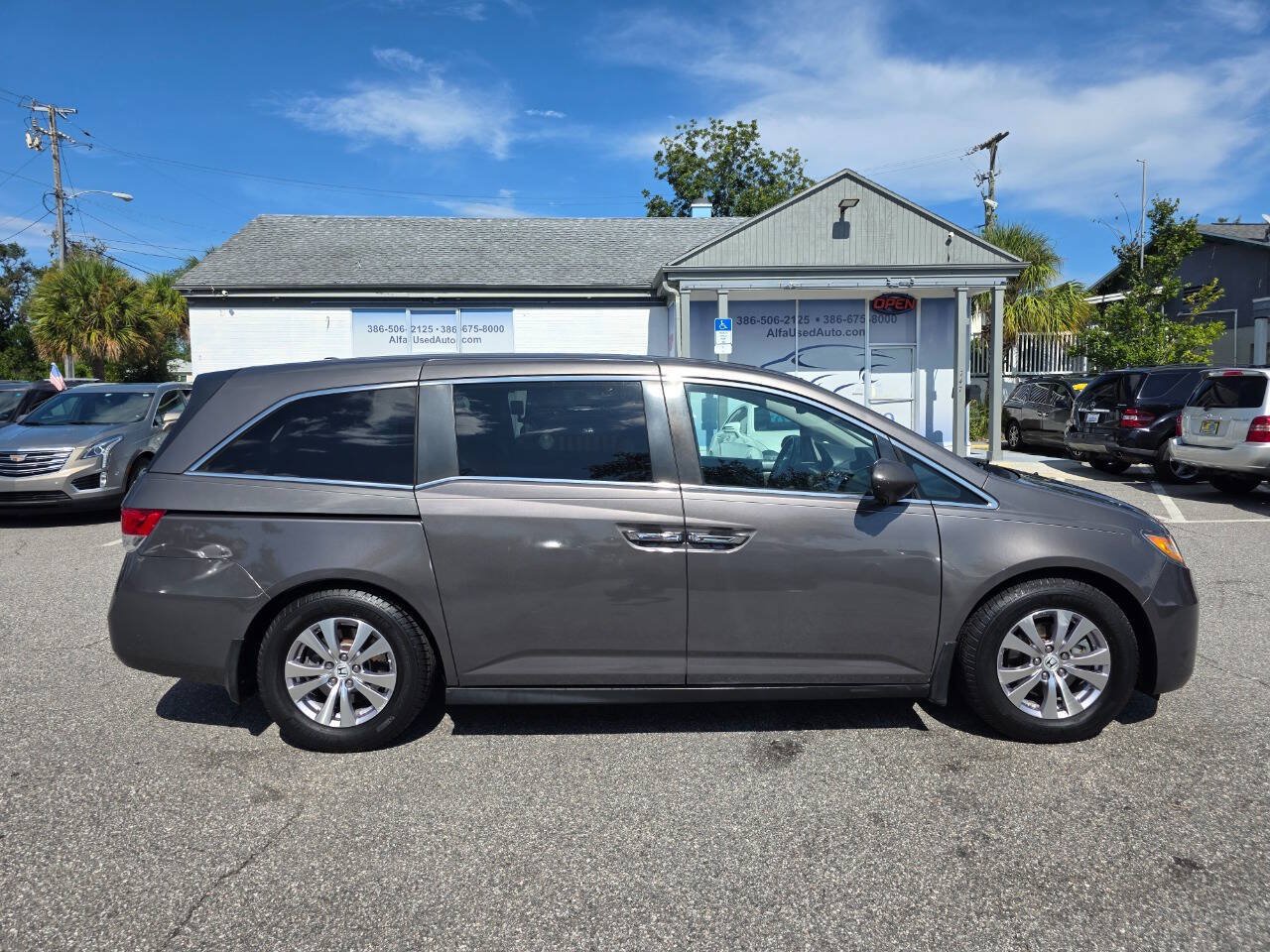 Used 2014 Honda Odyssey EX-L image 3