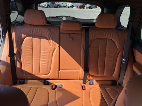 Used 2019 BMW X5 xDrive40i AWD/4WD image 25