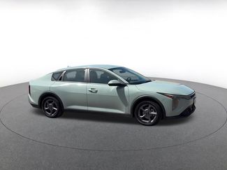 Used 2025 Kia K4 LXS video 2