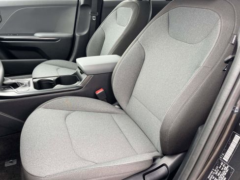 New 2025 Kia K4 EX image 24