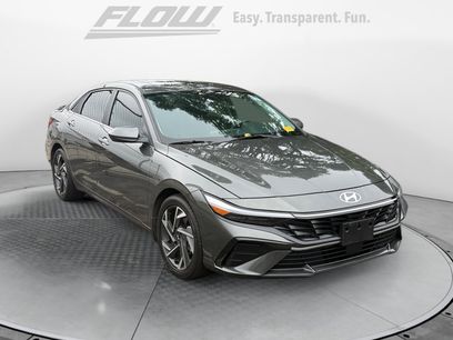 Used 2024 Hyundai Elantra SEL w/ Convenience Package