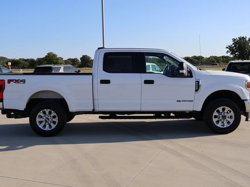Used 2020 Ford F250 XLT w/ FX4 Off-Road Package AWD/4WD image 8